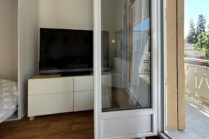 Oullins-Parc-De-Sanzy-salon-bedroom